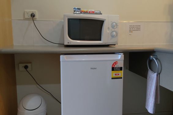 Microwave & Fridge