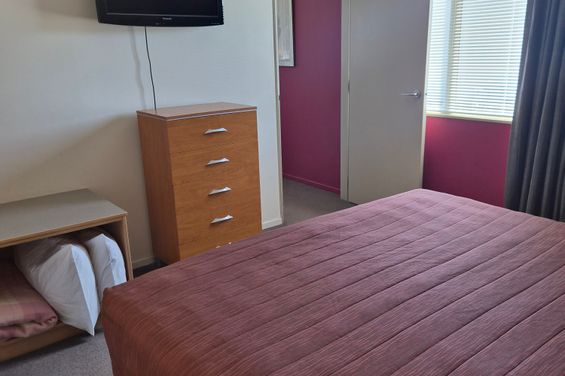 Tv in bedroom
